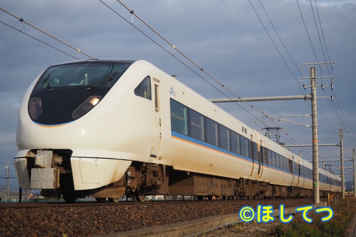 特急しらさぎで活躍するJR西日本683系0番台の鉄道写真