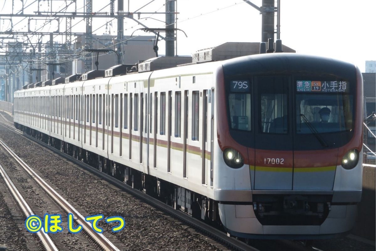 東京メトロ17000系・西武池袋線練馬高野台駅の写真