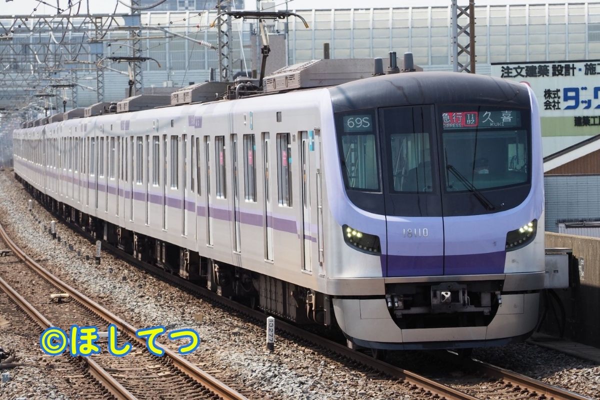 東京メトロ18000系・東武伊勢崎線新田駅の写真