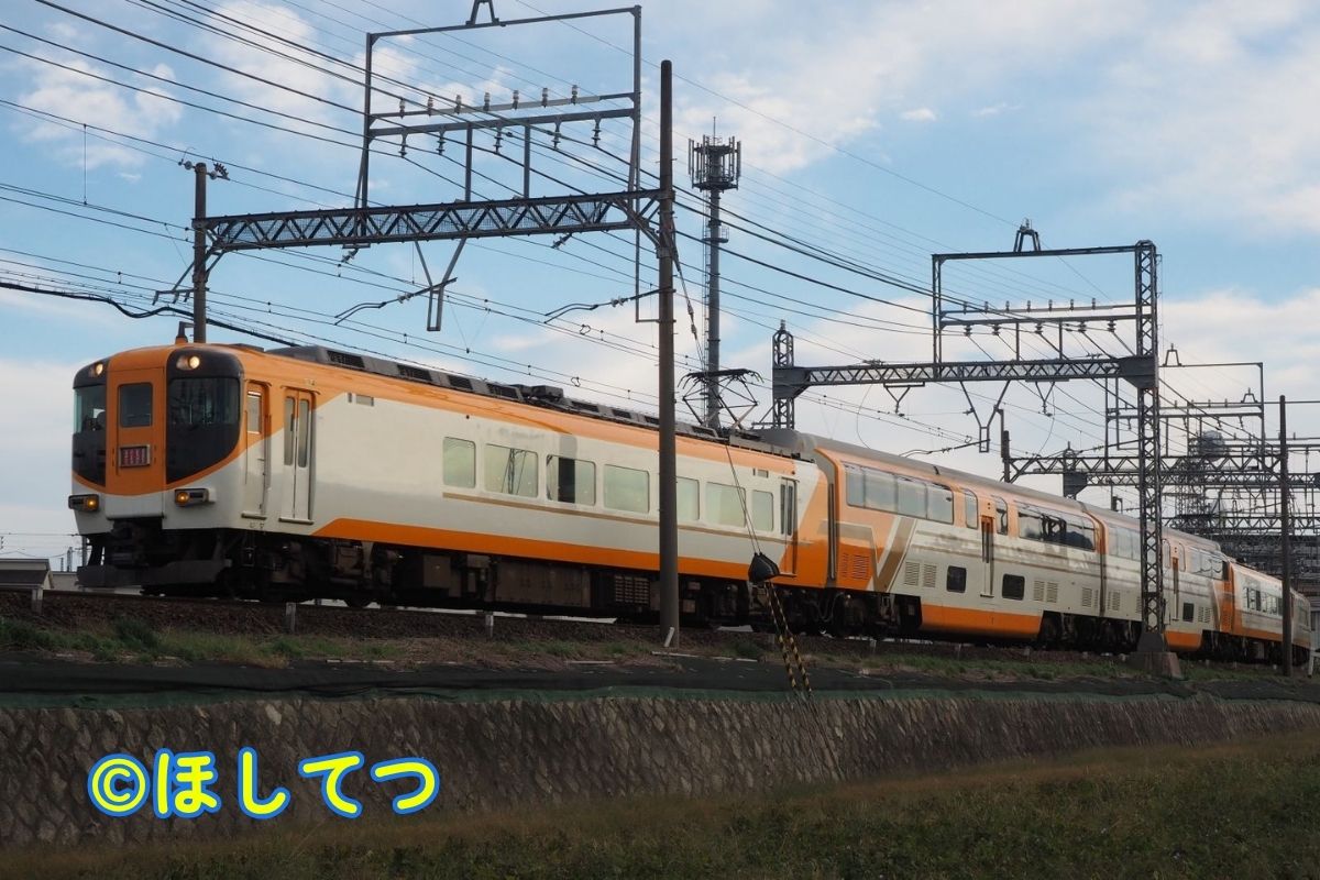 近畿日本鉄道30000系ビスタEx・近鉄名古屋線伊勢中川駅～桃園駅間の写真