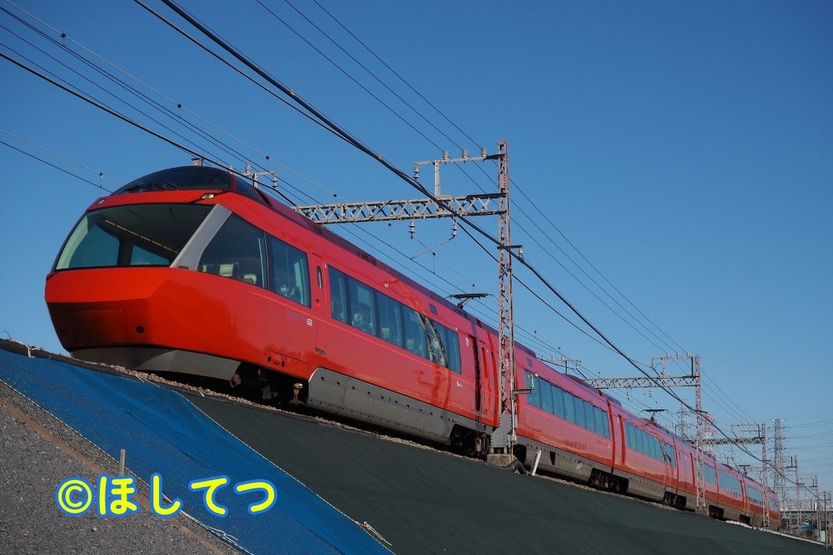 小田急70000形GSE・小田急小田原線伊勢原駅～愛甲石田駅間の写真
