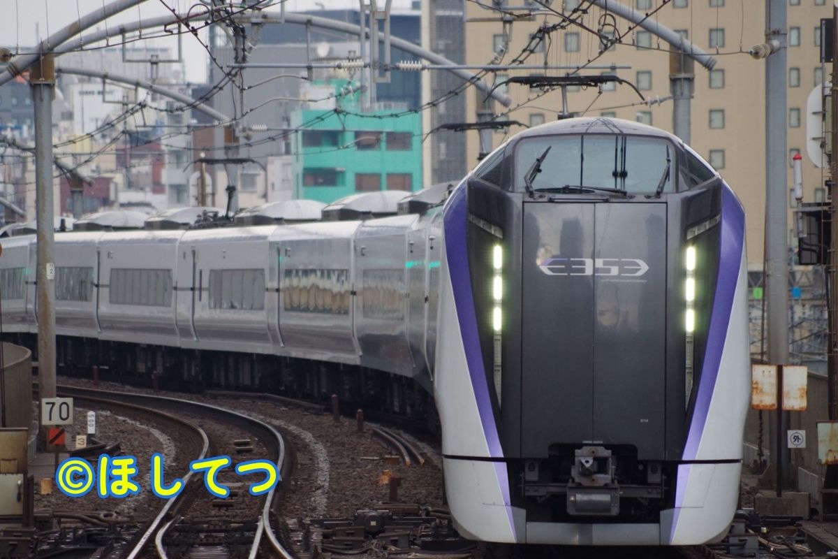 JR東日本E353系あずさ・かいじ・中央本線東京駅の写真