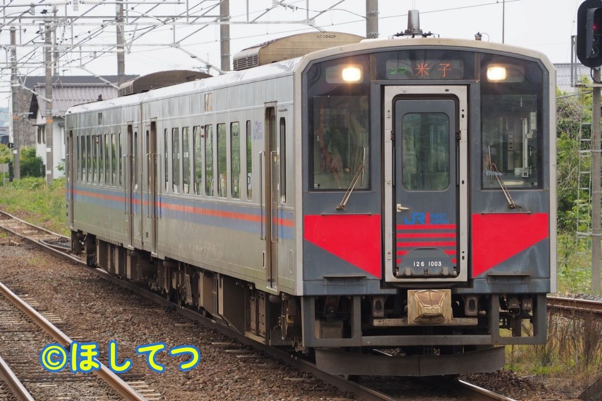 特急はまかぜで活躍するJR西日本キハ189系の鉄道写真