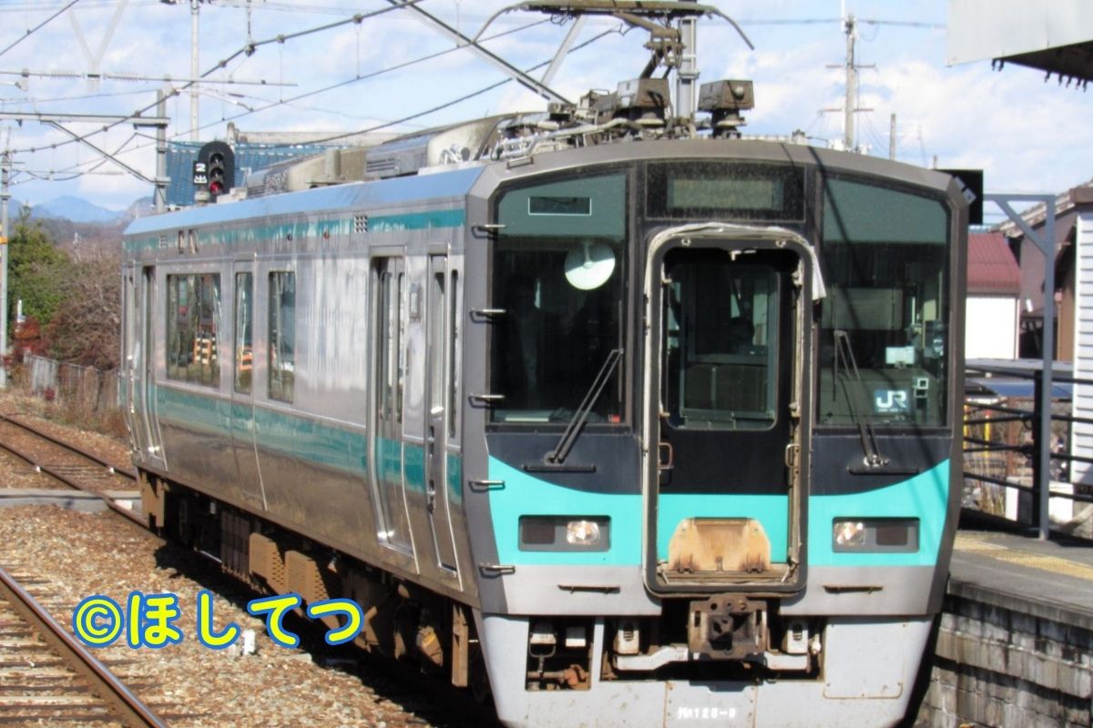 小浜線や加古川線で活躍するJR西日本125系の鉄道写真