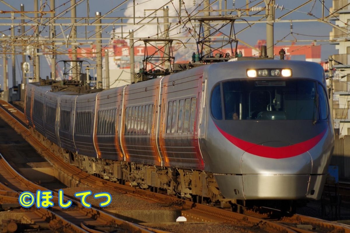 本四備讃線宇多津駅のJR四国8000系(Honshi-Bisan Line Utazu Station JR Shikoku 8000 series)