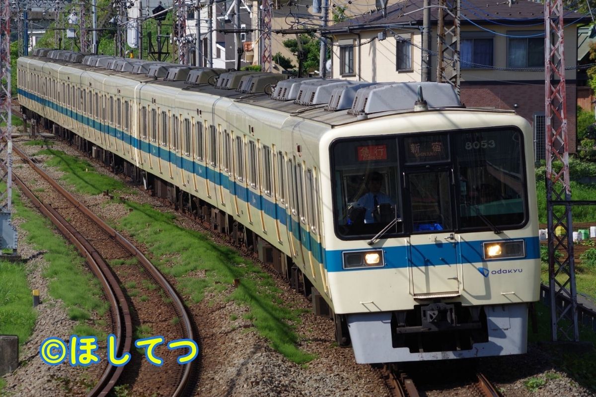 小田急小田原線鶴巻温泉駅の小田急8000形(Odakyu Odawara Line Tsurumaki-Onsen Station Odakyu 8000 series)