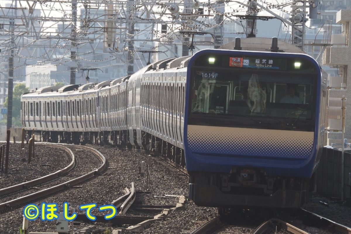 JR東日本E235系1000番台 横須賀・総武快速線の鉄道写真
