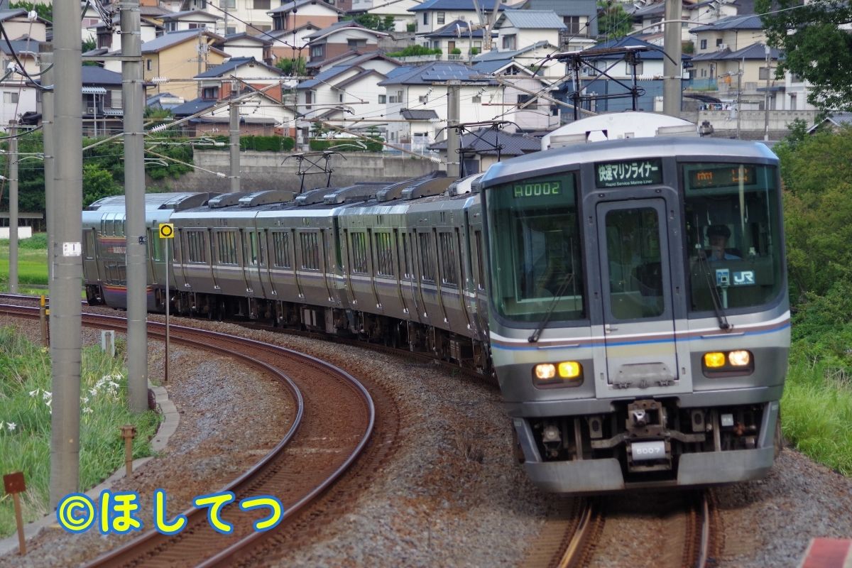 JR西日本223系5000番台の鉄道写真