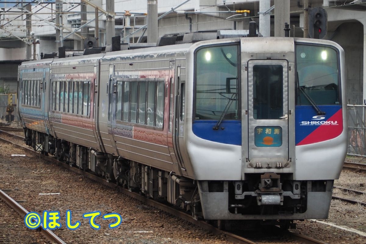 JR四国N2000系宇和海の鉄道写真