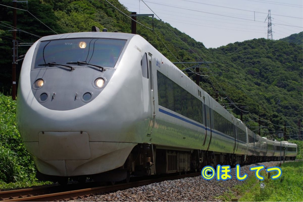 JR西日本681系0番台サンダーバード・はくたかの鉄道写真