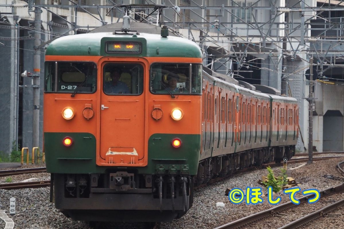 JR西日本115系湘南色(岡山車)の鉄道写真