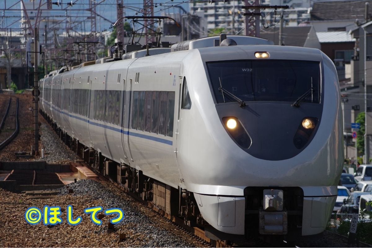 JR西日本683系0番台サンダーバードの鉄道写真