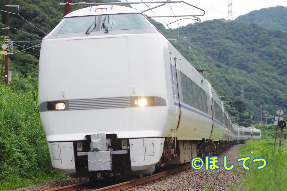 JR西日本683系4000番台サンダーバードの鉄道写真