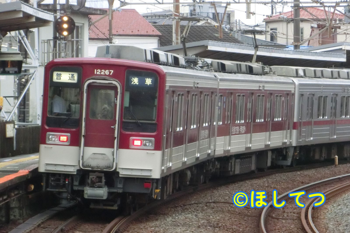 東武鉄道10030系近鉄ラッピングの鉄道写真